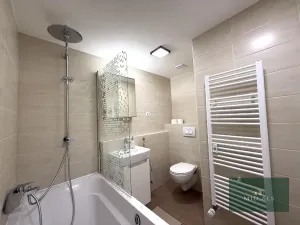 Prodej bytu 2+kk, Praha - Troja, Hnězdenská, 40 m2