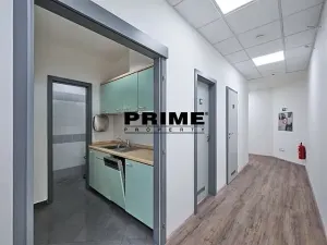 Pronájem kanceláře, Praha - Nové Město, Soukenická, 260 m2