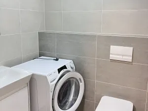 Pronájem bytu 1+kk, Praha - Smíchov, Plzeňská, 41 m2