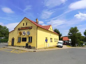 Prodej restaurace, Psáry, Hlavní, 182 m2