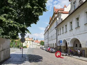 Pronájem kanceláře, Praha - Hradčany, Loretánské náměstí, 18 m2