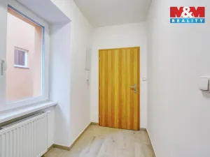 Pronájem bytu 1+1, Plzeň - Jižní Předměstí, Husova, 35 m2