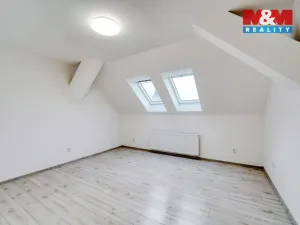 Pronájem bytu 1+1, Plzeň - Jižní Předměstí, Husova, 33 m2