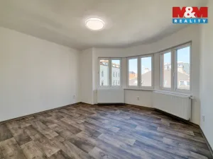 Prodej bytu 4+1, Cheb, Májová, 121 m2