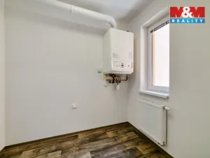 Prodej bytu 4+1, Cheb, Májová, 121 m2