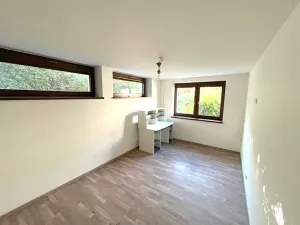 Prodej bytu 5+1, Praha - Libuš, Na šejdru, 180 m2
