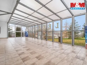 Pronájem obchodního prostoru, Ústí nad Labem - Severní Terasa, Šrámkova, 181 m2