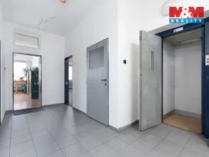 Prodej obchodního prostoru, Bruntál, nám. Míru, 720 m2