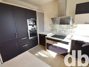 Pronájem bytu 3+kk, Karlovy Vary, Počernická, 140 m2