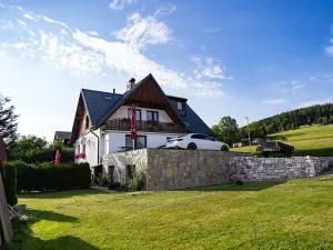 Prodej ubytování, Strážné, 450 m2