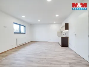 Pronájem bytu 1+kk, Nýřany, Benešova třída, 34 m2