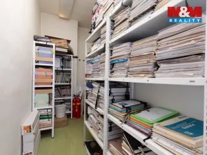 Prodej kanceláře, Bruntál, nám. Míru, 720 m2