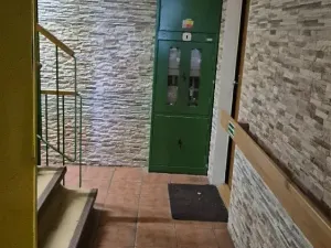 Prodej bytu 3+1, Praha - Horní Počernice, Běluňská, 72 m2