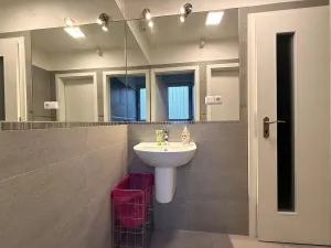 Pronájem kanceláře, Brno - Židenice, Kosmákova, 7 m2