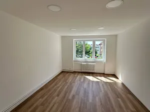 Pronájem bytu 2+1, Uherské Hradiště, Tř. Maršála Malinovského, 64 m2