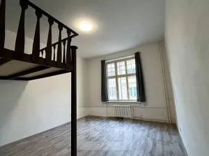 Pronájem bytu 2+1, Karlovy Vary, 55 m2
