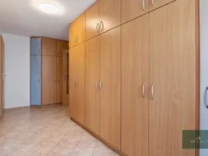 Prodej rodinného domu, Nevřeň, 200 m2