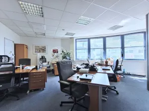 Pronájem kanceláře, Praha - Nusle, Hvězdova, 240 m2