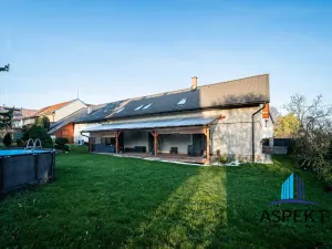 Prodej rodinného domu, Neumětely, V Chaloupkách, 220 m2