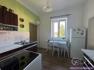 Prodej bytu 2+1, Kocbeře, 56 m2