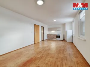 Pronájem bytu 1+kk, Cheb, Svobody, 28 m2