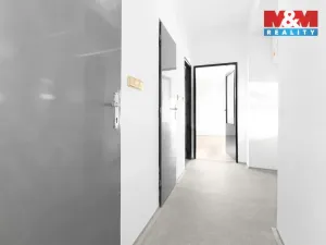 Pronájem bytu 2+1, Petrovice, 58 m2