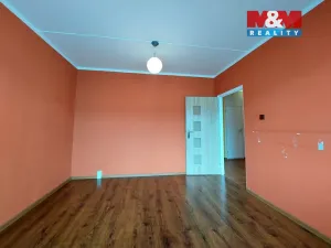 Prodej bytu 3+1, Klášterec nad Ohří - Miřetice u Klášterce nad Ohří, Luční, 71 m2