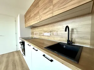 Pronájem bytu 2+kk, Únětice, Rýznerova, 37 m2