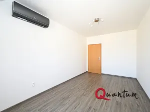 Pronájem bytu 3+kk, Praha - Libeň, Kovanecká, 77 m2