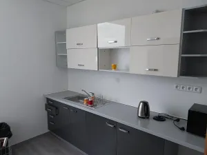 Pronájem kanceláře, Brno, Heršpická, 105 m2