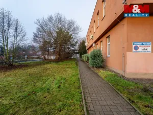 Pronájem obchodního prostoru, Ústí nad Labem - Severní Terasa, Šrámkova, 32 m2