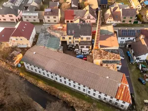 Prodej výrobních prostor, Kolinec, 2640 m2