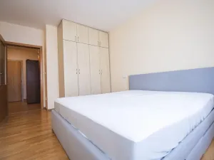 Pronájem bytu 2+kk, Praha - Holešovice, Poupětova, 52 m2