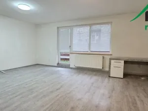 Pronájem bytu 3+1, Tachov, Máchova, 85 m2