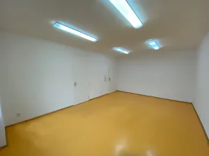 Pronájem kanceláře, Praha - Horní Počernice, Bystrá, 44 m2