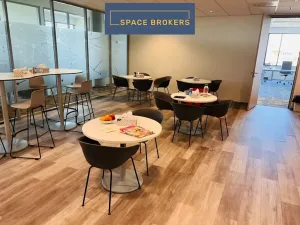 Pronájem kanceláře, Praha, Prosecká, 285 m2