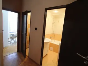 Prodej bytu 2+1, Karlovy Vary, I. P. Pavlova, 54 m2