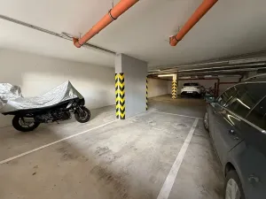 Prodej garážového stání, Brno, Říčanská, 12 m2