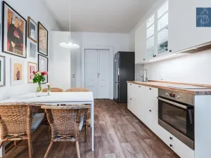 Prodej bytu 2+kk, Praha - Vyšehrad, Neklanova, 42 m2