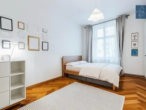 Prodej bytu 2+kk, Praha - Vyšehrad, Neklanova, 42 m2