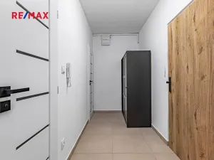 Pronájem bytu 1+1, Jindřichův Hradec, sídliště Vajgar, 37 m2