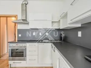 Prodej bytu 1+kk, Praha - Košíře, Pod Kavalírkou, 28 m2