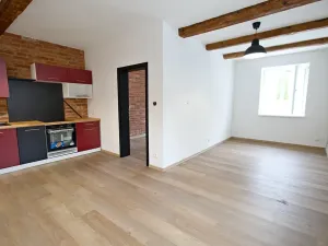 Pronájem bytu 2+kk, Domažlice, Tovární, 48 m2