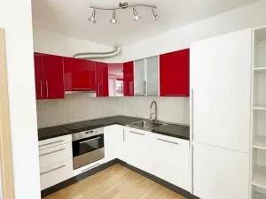 Prodej bytu 2+kk, Praha - Vysočany, Sousedíkova, 50 m2