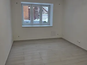 Pronájem bytu 1+kk, Praha - Vinohrady, Nad olšinami, 27 m2