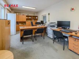 Prodej výrobních prostor, Neuměř, 405 m2