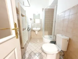 Pronájem bytu 1+kk, Praha - Smíchov, Plzeňská, 27 m2