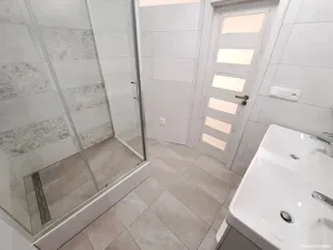 Pronájem bytu 2+1, Hradec Králové, třída Edvarda Beneše, 62 m2