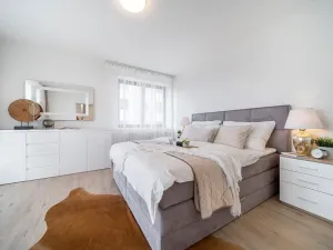 Prodej bytu 3+kk, Holubice, 81 m2