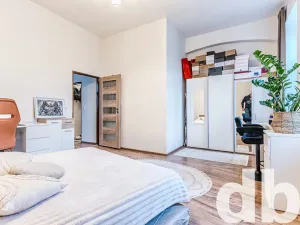 Prodej činžovního domu, Karlovy Vary, Sokolovská, 662 m2